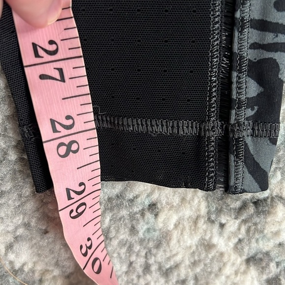 Lululemon Hot To Street Pant - Picture 15 of 16